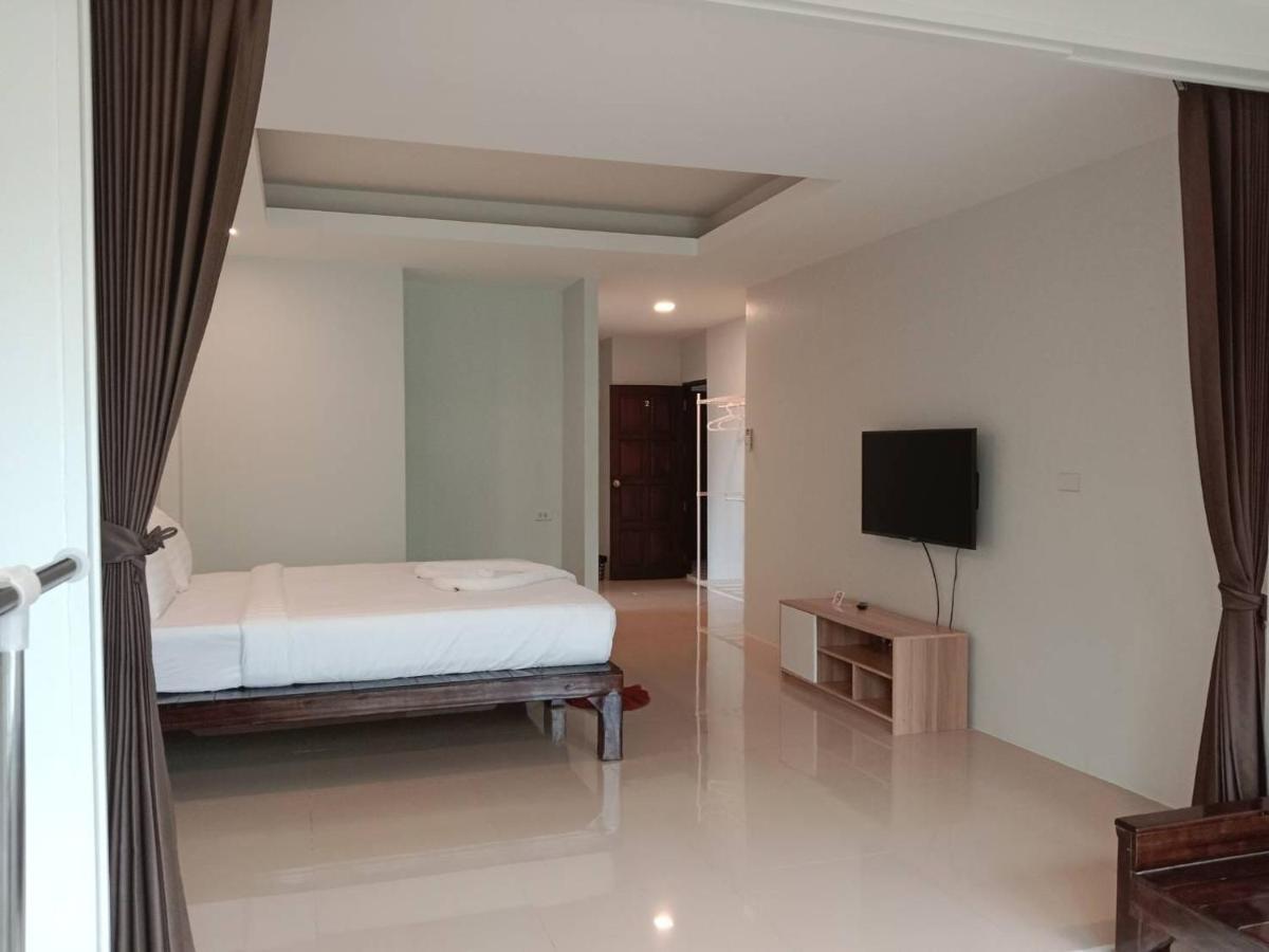 Baan Ampai Beach Hotel Hua Thanon  Exterior photo
