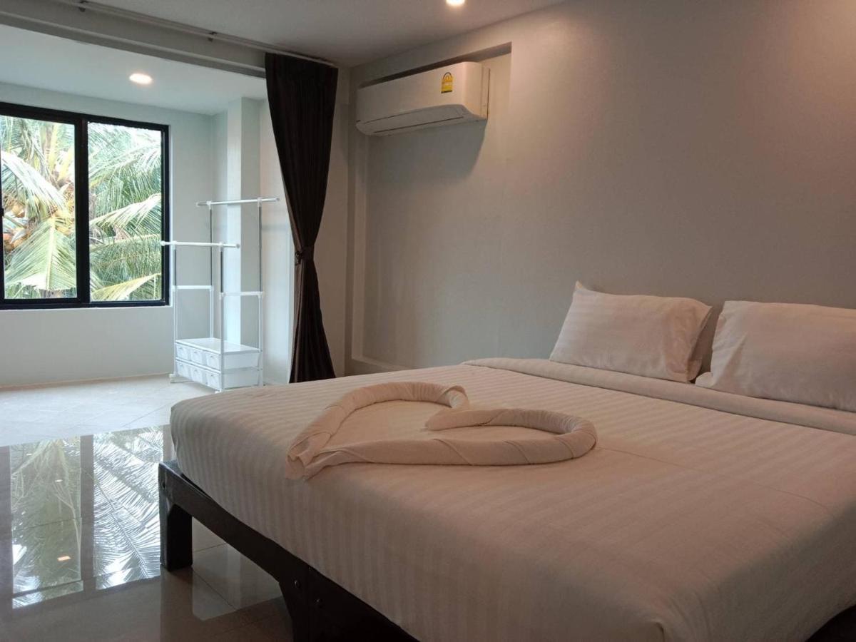 Baan Ampai Beach Hotel Hua Thanon  Exterior photo